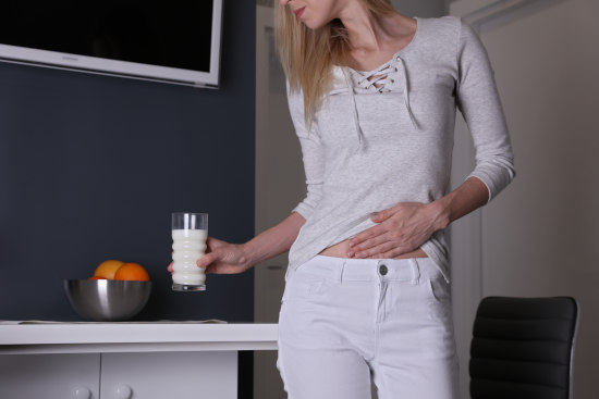 ból brzucha przy skazie białkowej